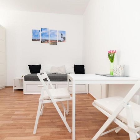 נובי סאד Mia Apartment מראה חיצוני תמונה